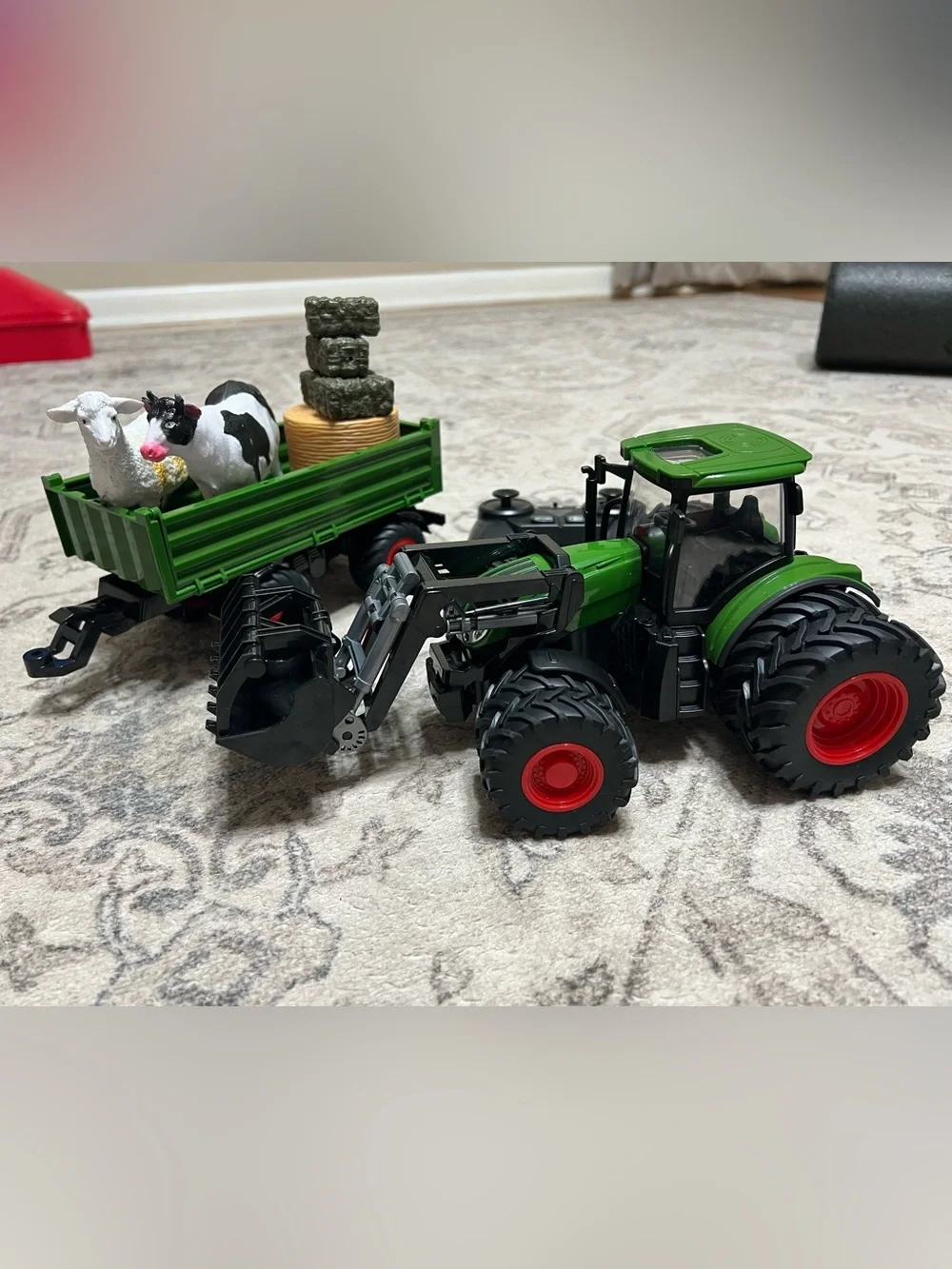 Remote Controlled Tractor & Trailer Farm Set